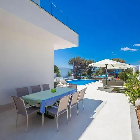 Villa Beuatiful Wiht Sea View On Krk Punat