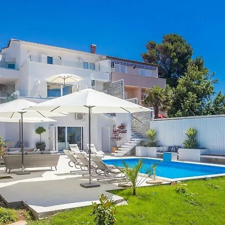Villa Beuatiful Wiht Sea View On Krk