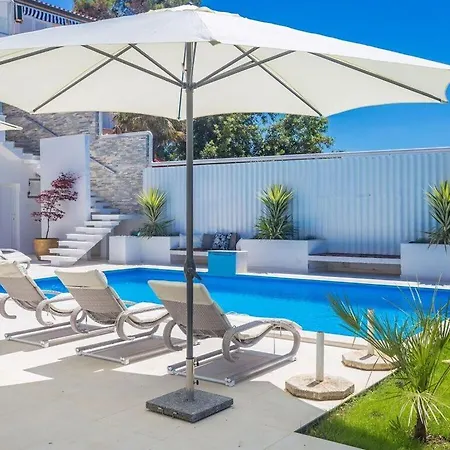 Beuatiful Wiht Sea View On Krk Villa Punat